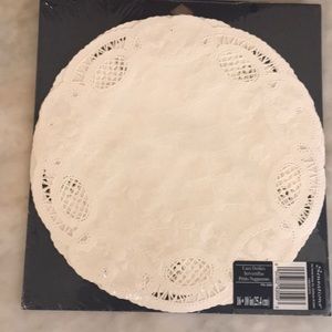 New-Sensations-Set Of 16 Doilies-10”